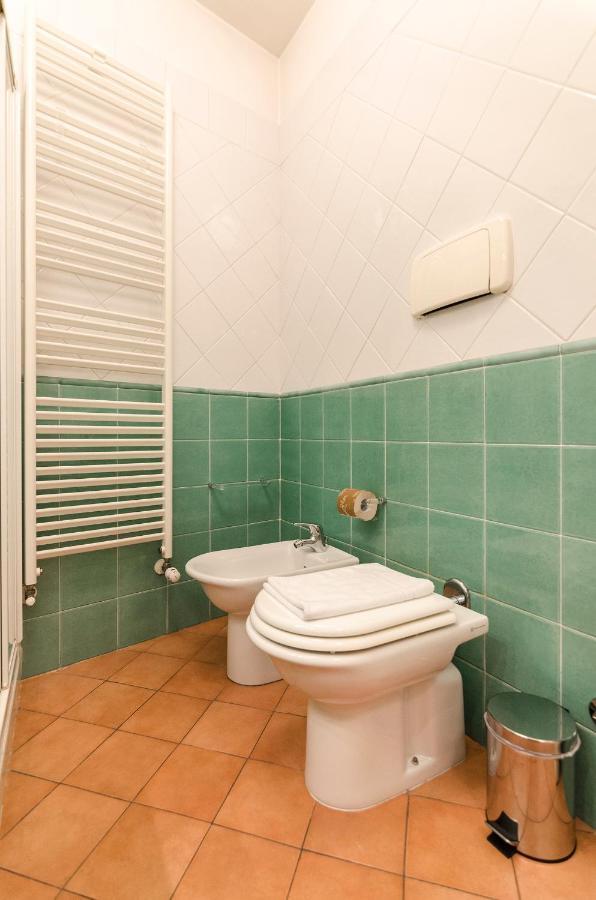 Appartamento Flat 13: Elegante e Luminoso con terrazzo privato Bologna Esterno foto