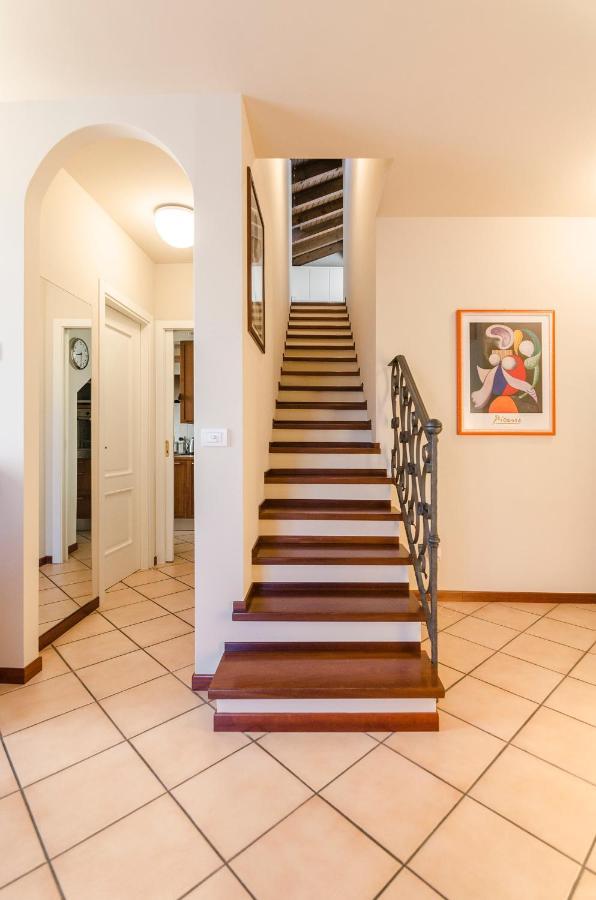 Appartamento Flat 13: Elegante e Luminoso con terrazzo privato Bologna Esterno foto