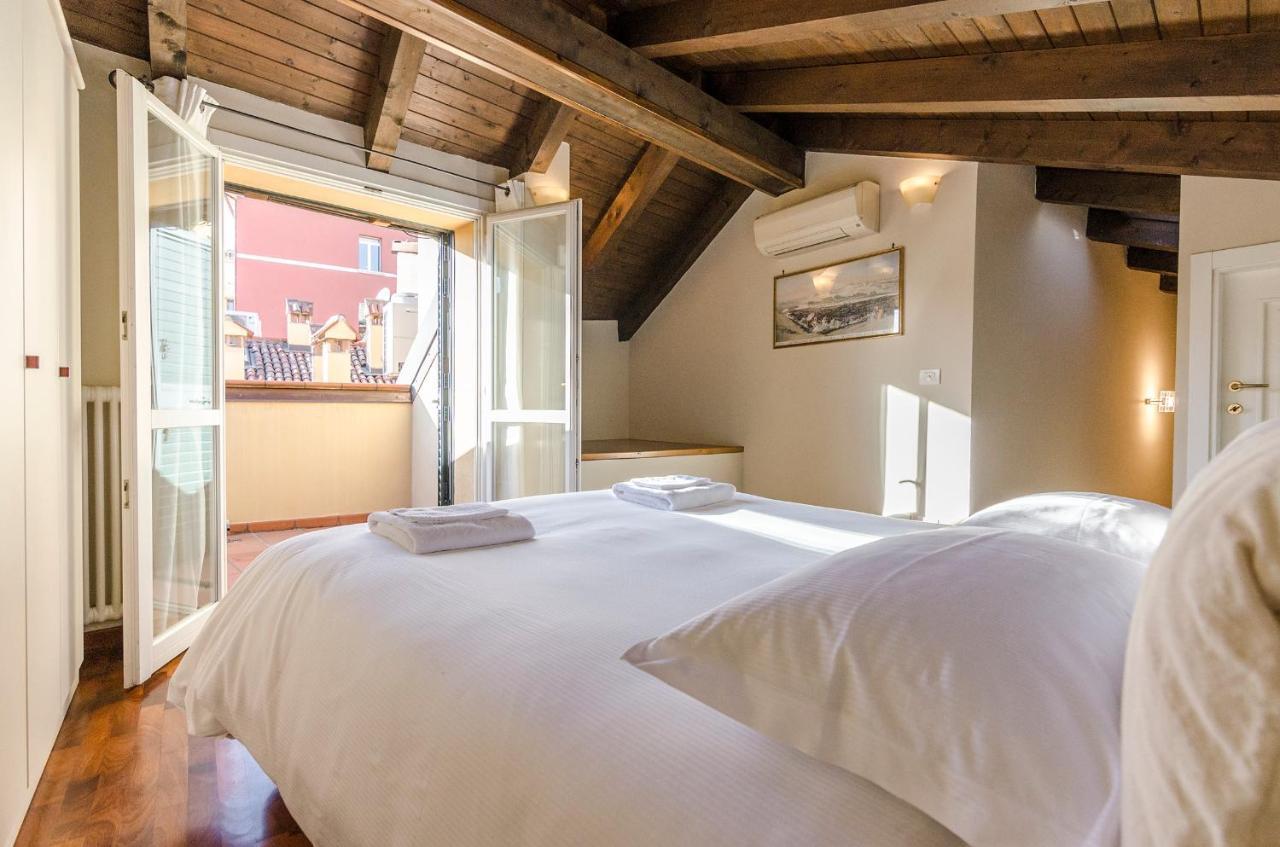 Appartamento Flat 13: Elegante e Luminoso con terrazzo privato Bologna Esterno foto