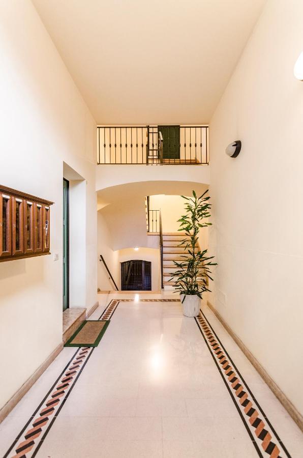 Appartamento Flat 13: Elegante e Luminoso con terrazzo privato Bologna Esterno foto