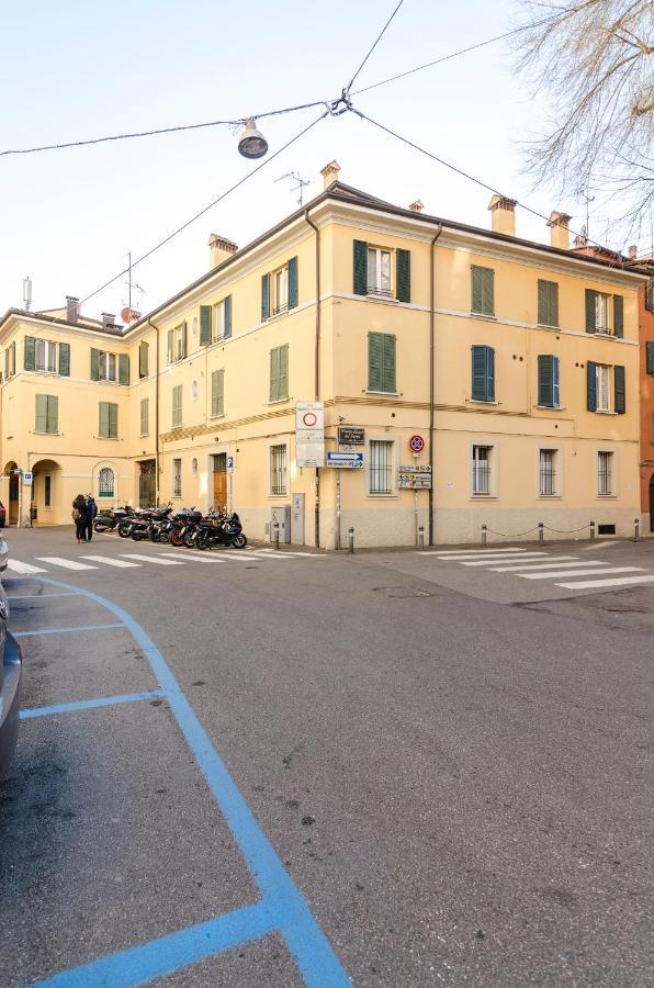 Appartamento Flat 13: Elegante e Luminoso con terrazzo privato Bologna Esterno foto